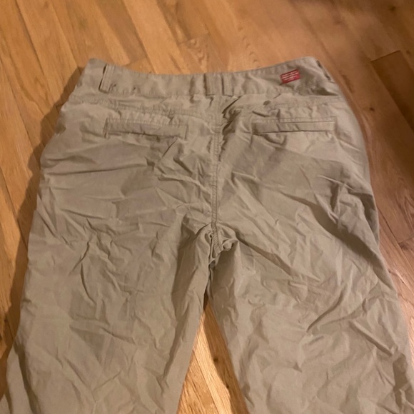 Hiking capris - Picture 10 of 12